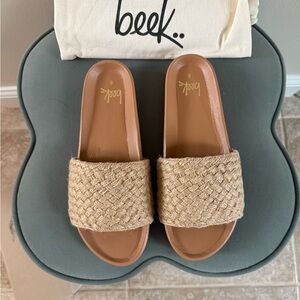 Beek Women's Gallito Jute   Natural/Honey Slide Sandals-New